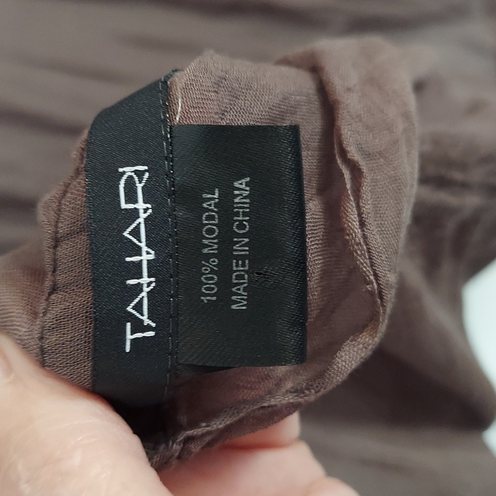 Tahari Scarf, Grey Clay Toned, Sheer, Lightweight, Modal Fabric, 27" x 60"‎ - Picture 3 of 4